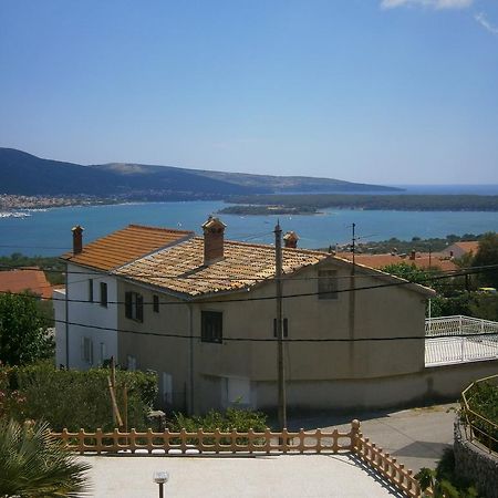 Apartments Luce Kornić Pokoj fotografie